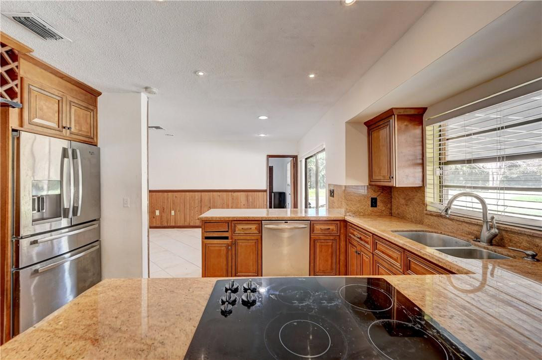 EVERGLADES SUGAR & LAND C - Residential