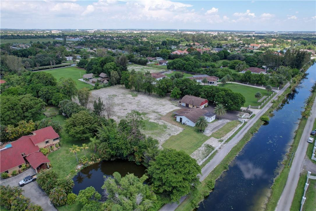 EVERGLADES SUGAR & LAND C - Residential