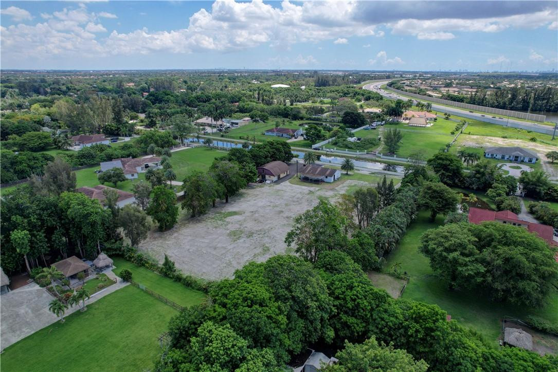 EVERGLADES SUGAR & LAND C - Residential