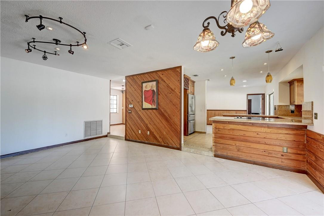 EVERGLADES SUGAR & LAND C - Residential