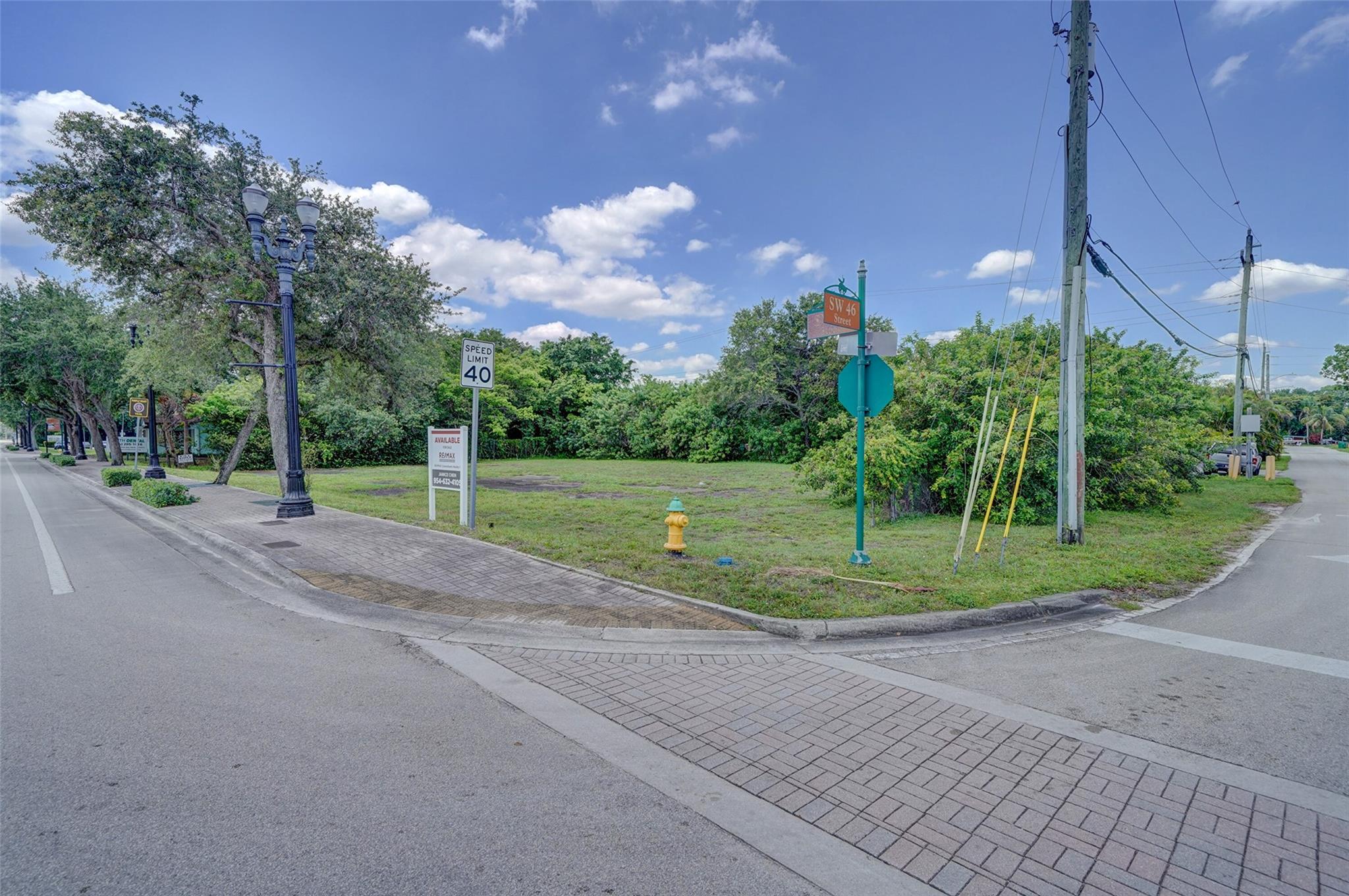 Great investment Opportunity! This corner lot is located in the Griffin Corridor District in downtown Davie within 1 mile of Davie Town Hall, Nova Southeastern University, Nova High school, FIU, FAU, Broward College and student housing. The property is in a high-visibility area at the corner of Davie Road and SW 46 Street, with easy access to 595, I95, FL Turnpike and I75, all the major thoroughfares. It is zoned “DZ” allowing for multi-use opportunity. Ideal for offices, retail, entertainment and general use.