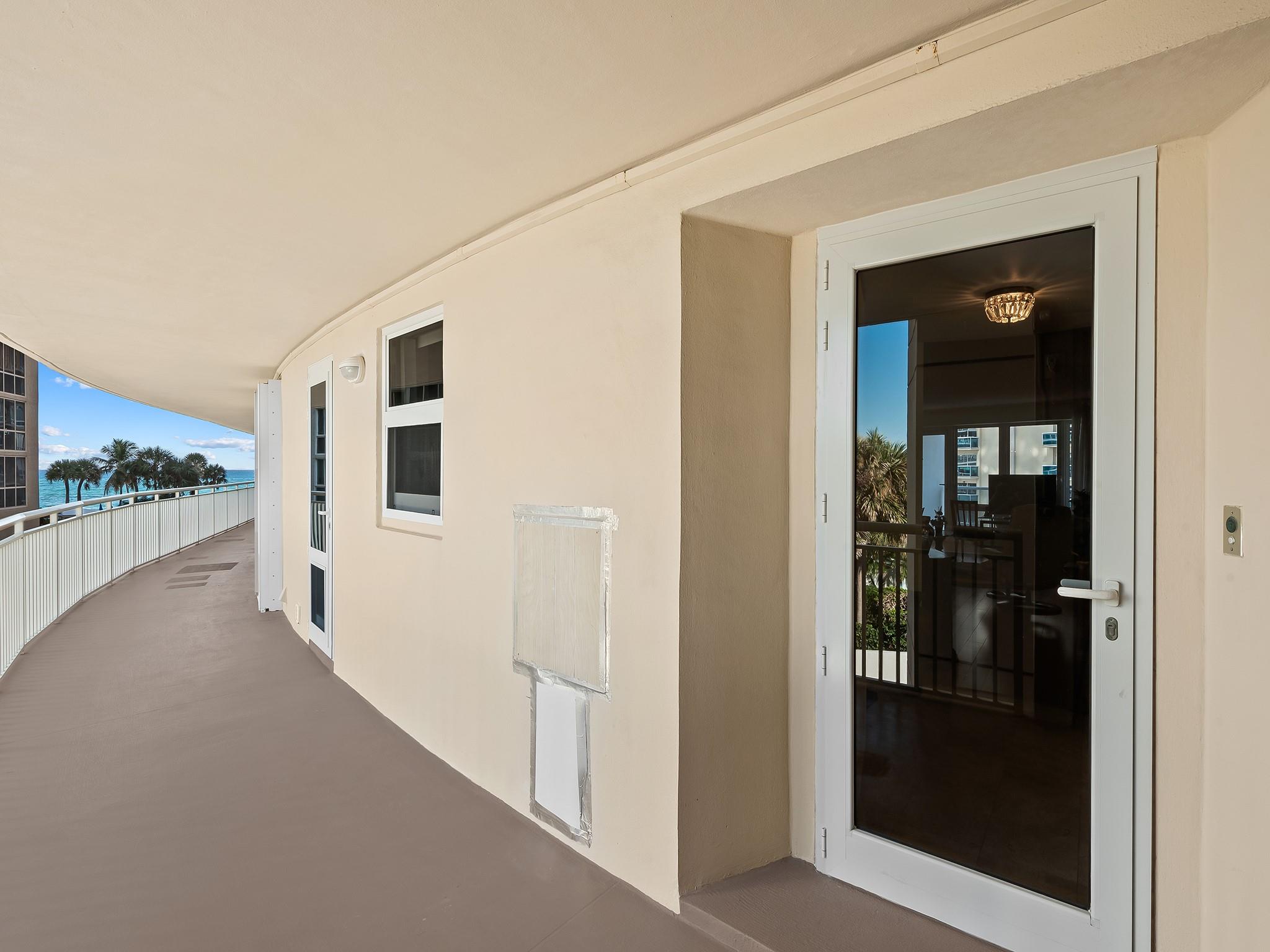 THE GALLEON - Residential