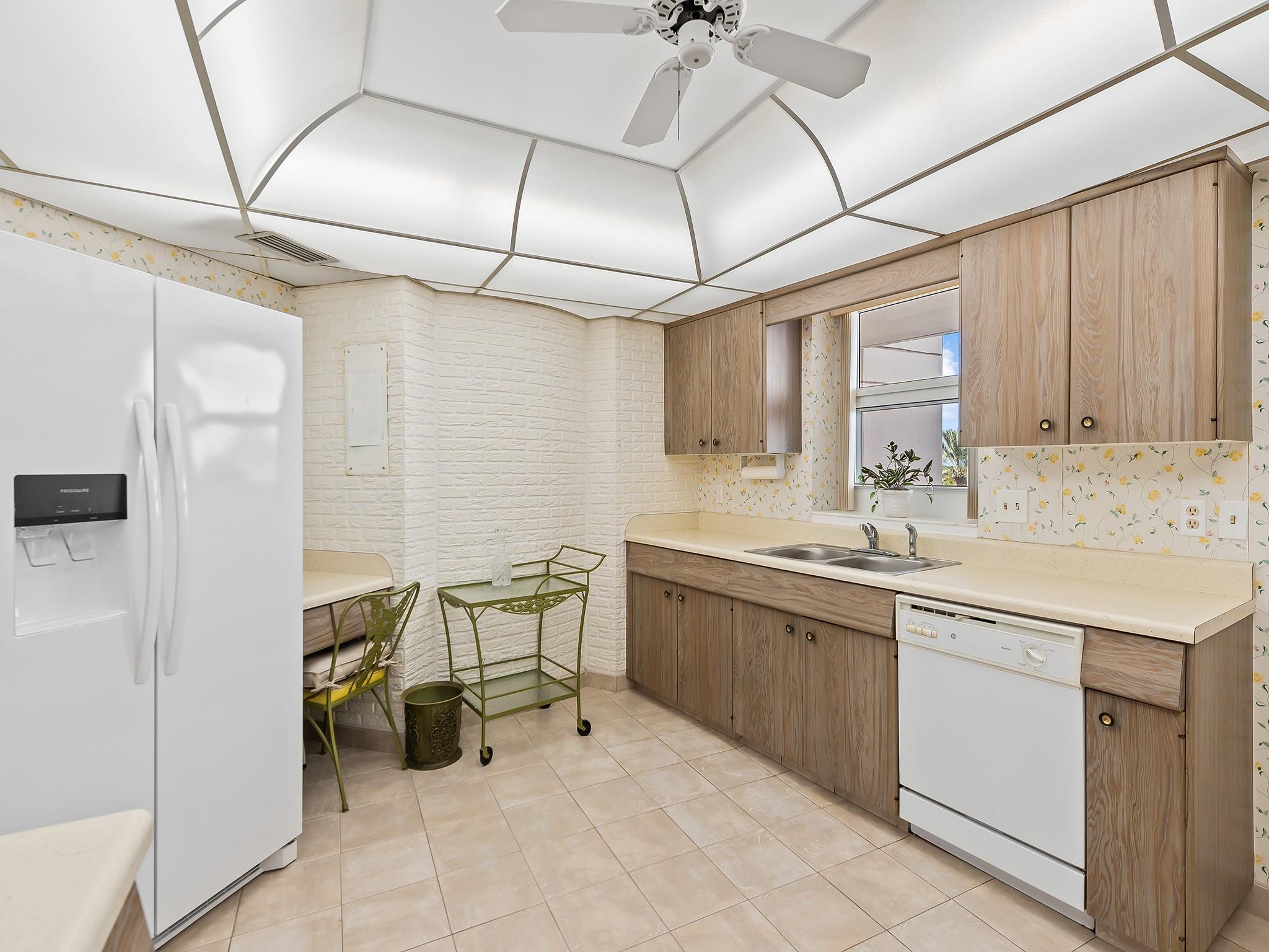 THE GALLEON - Residential