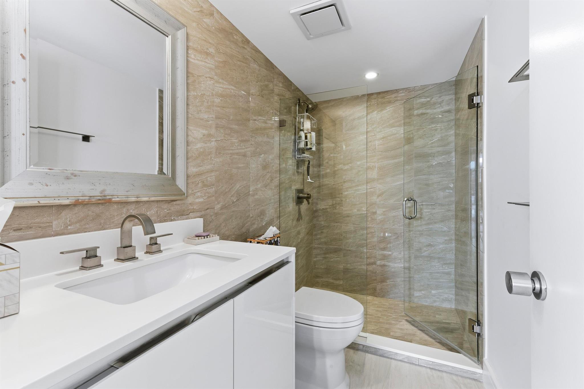 COVE CONDO - Residential