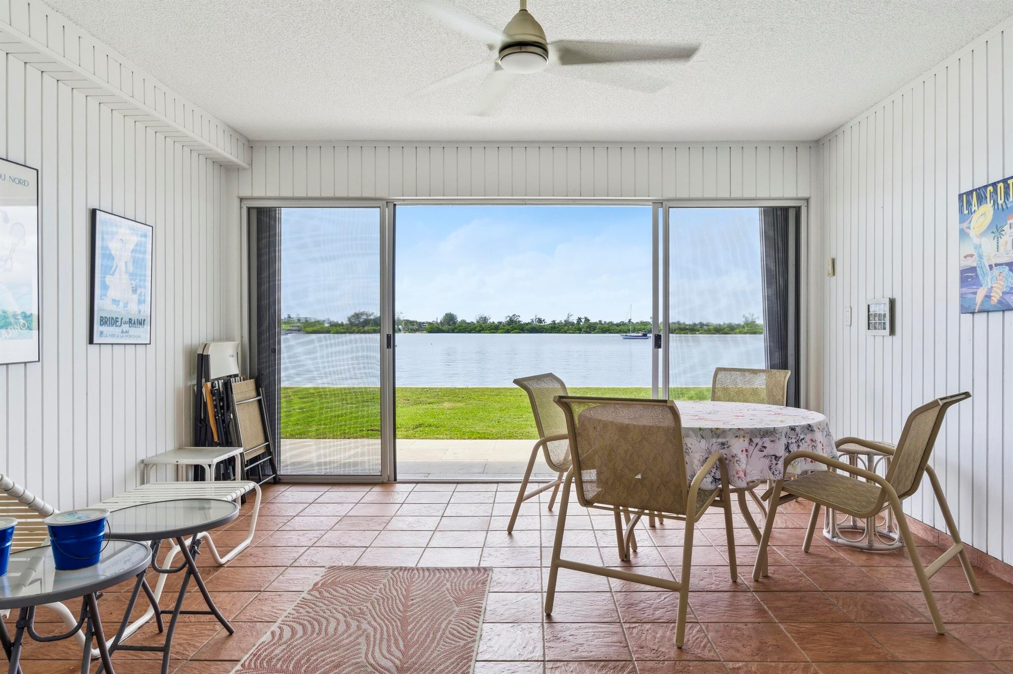 COVE CONDO - Residential