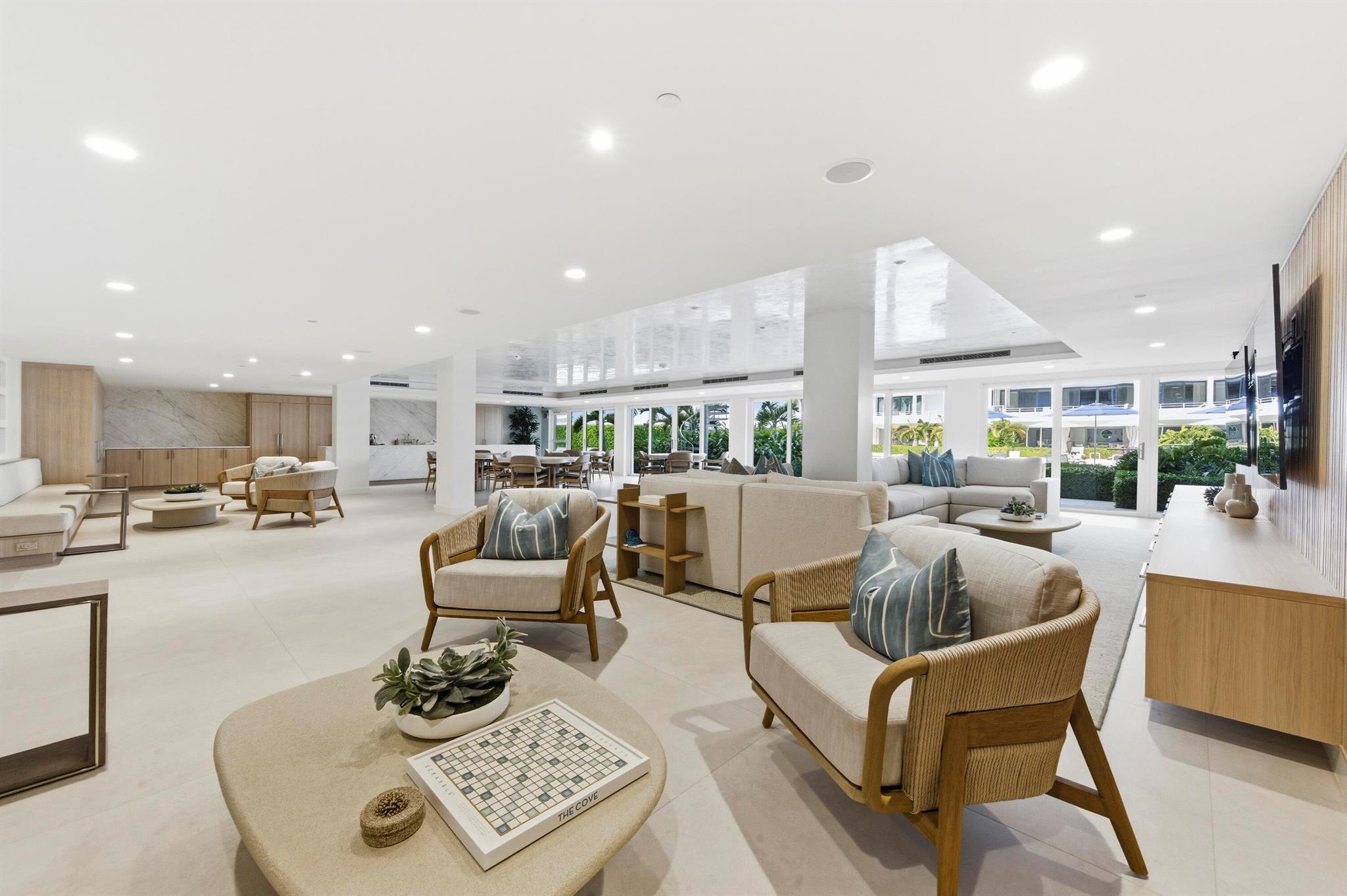 COVE CONDO - Residential