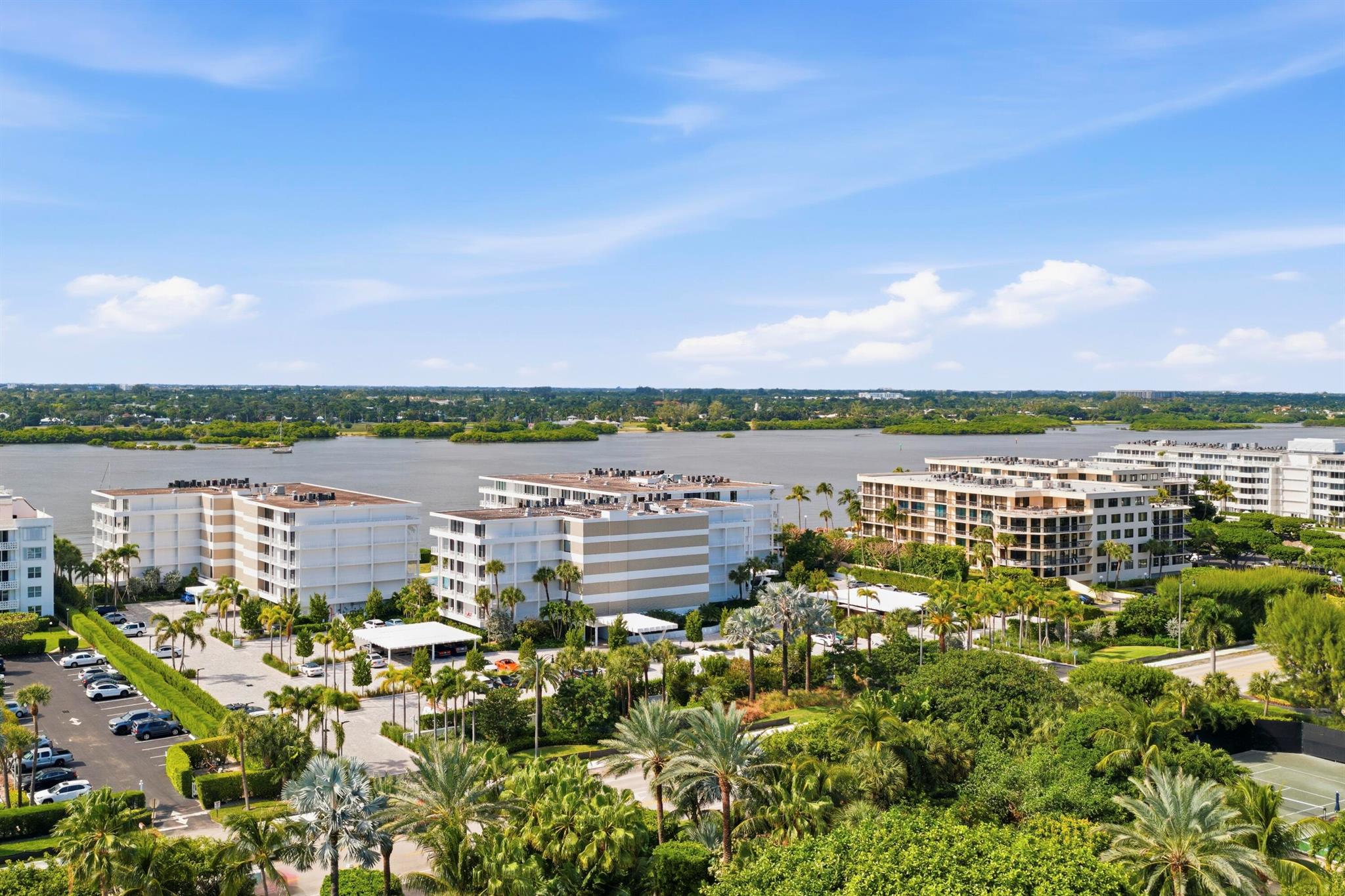 COVE CONDO - Residential