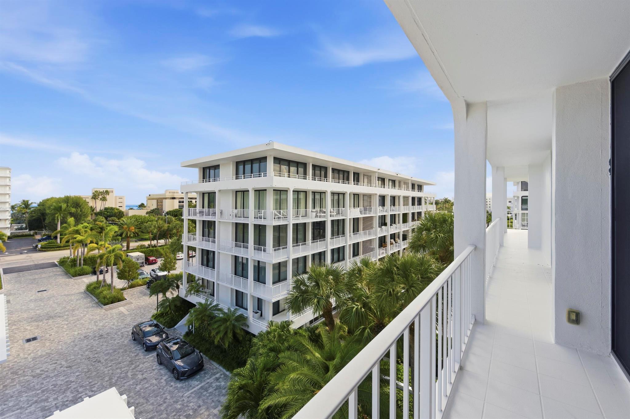 COVE CONDO - Residential