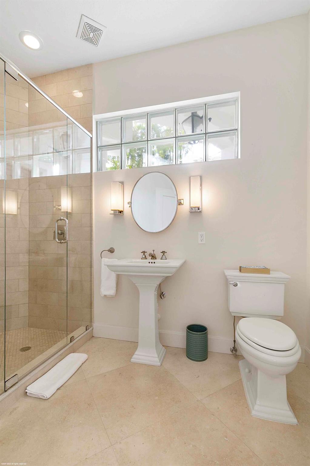 CHUKKER COVE P B POLO & C - Residential Lease