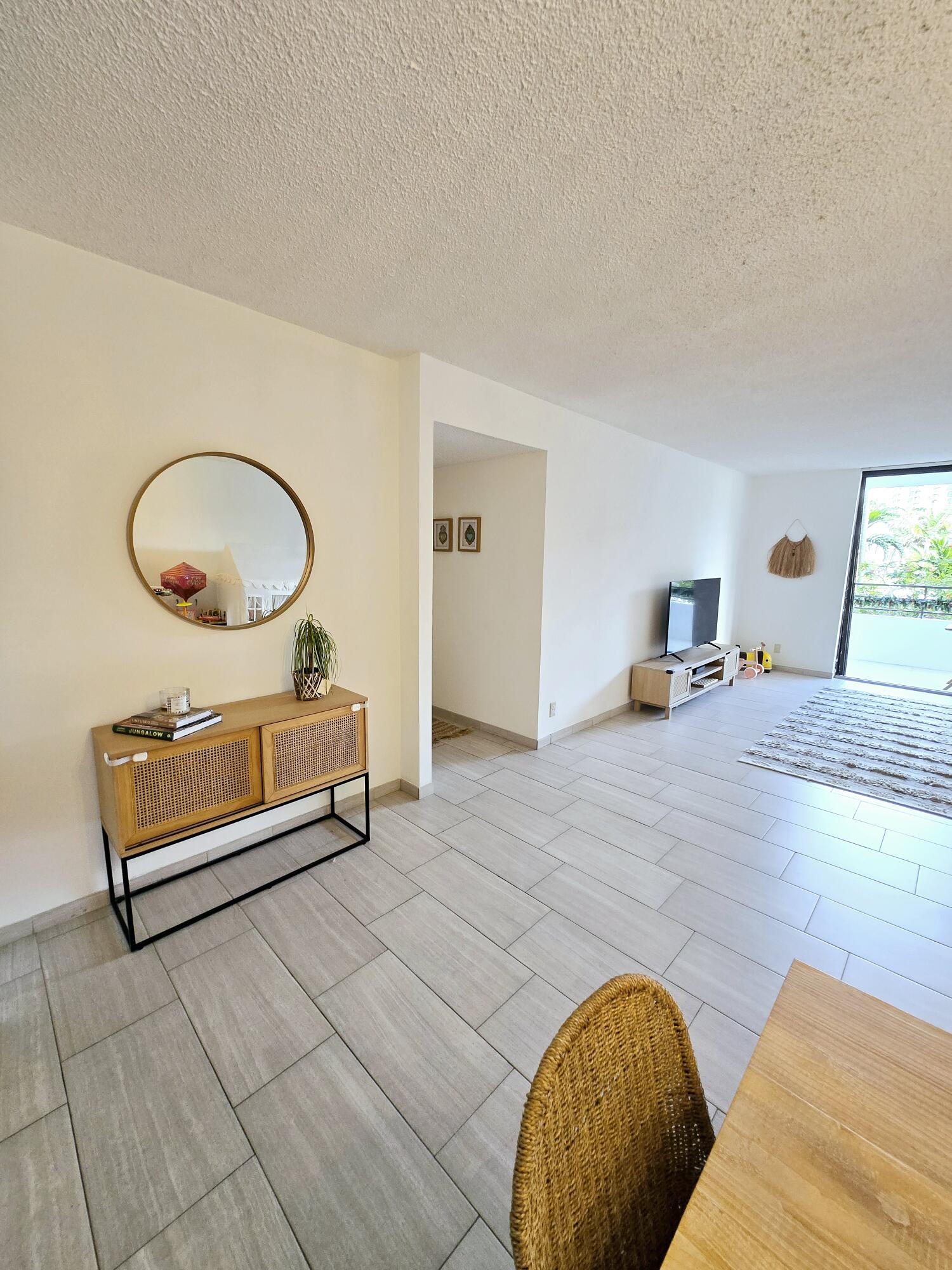 2500 Parkview Drive 412