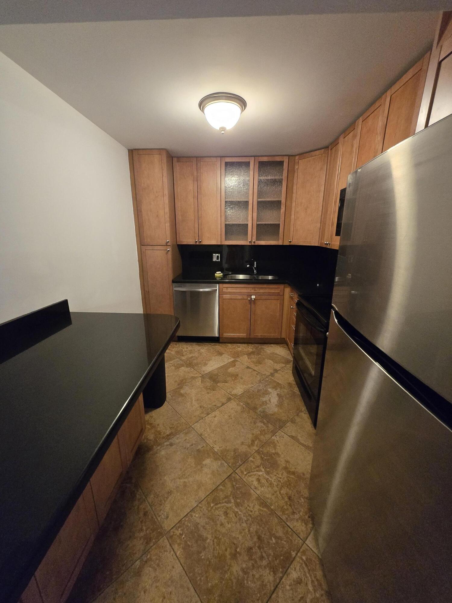 OLYMPUS CONDO PHASE - Residential Lease