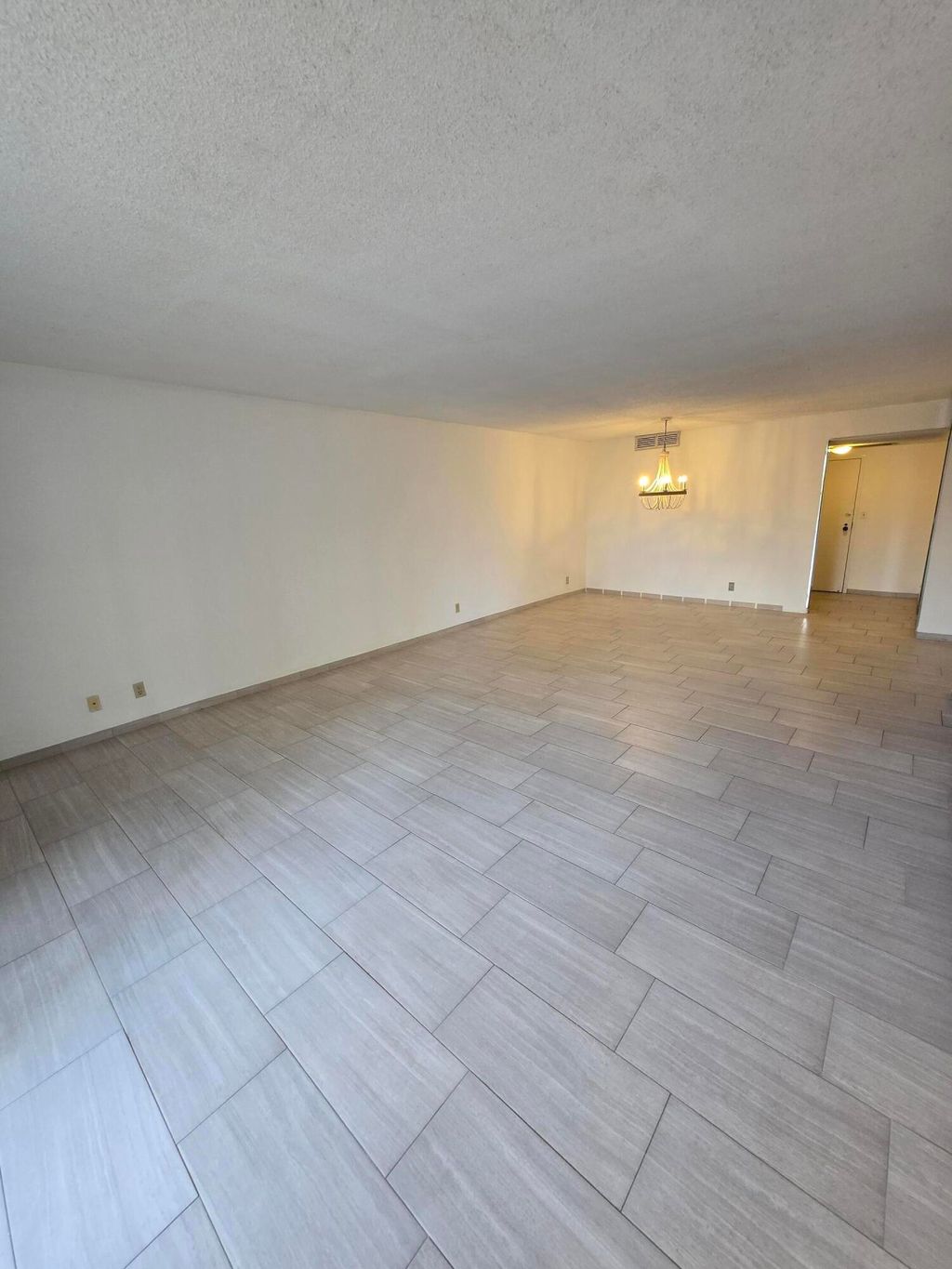 Photo of 2500 Parkview Dr #412, Hallandale Beach, FL 33009 (MLS # B26001165)