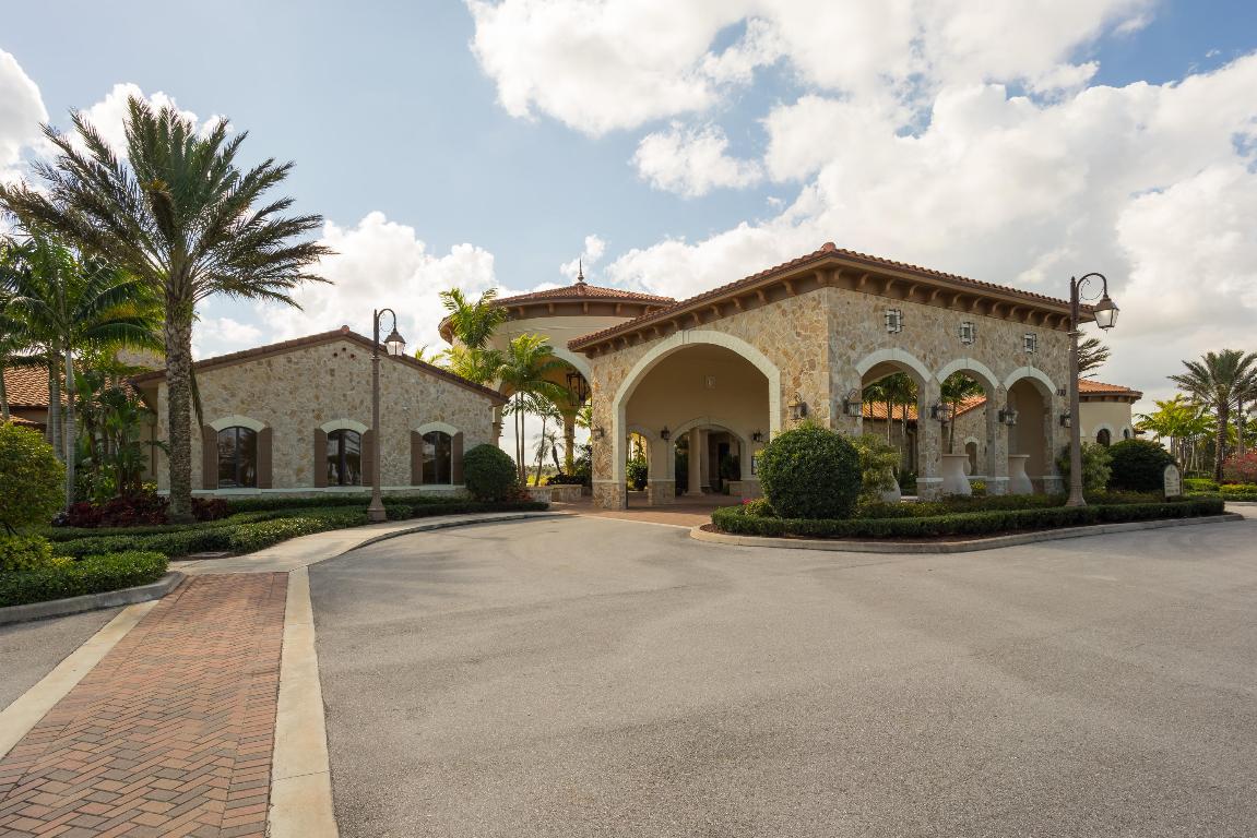 Jupiter Country Club - Residential