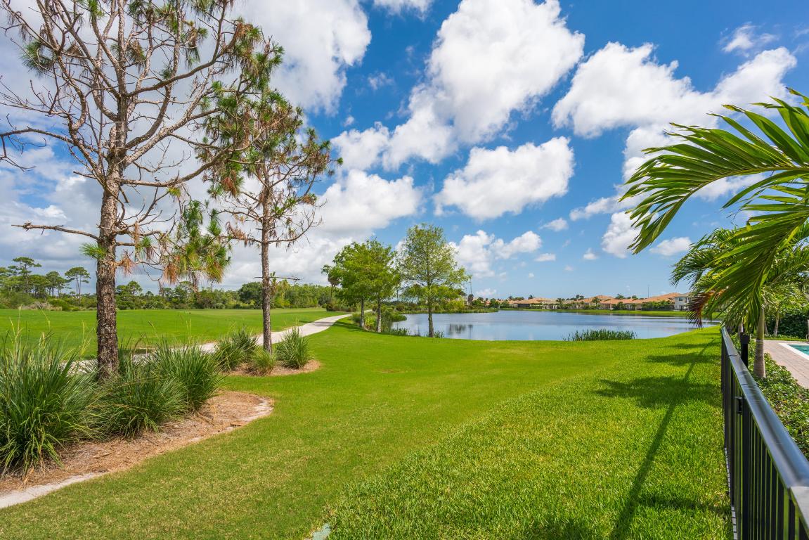 Jupiter Country Club - Residential