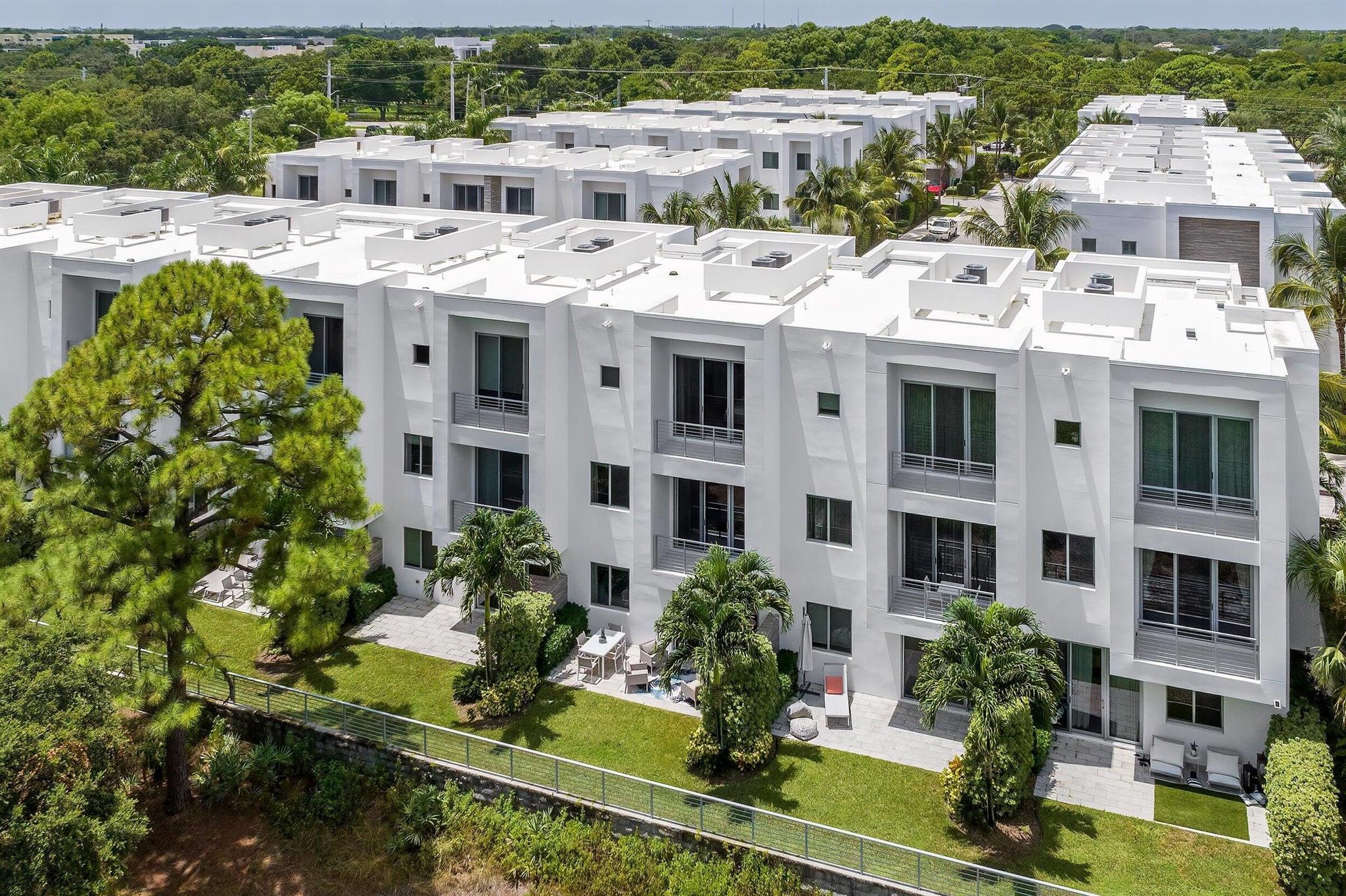 MODERNE BOCA - Residential
