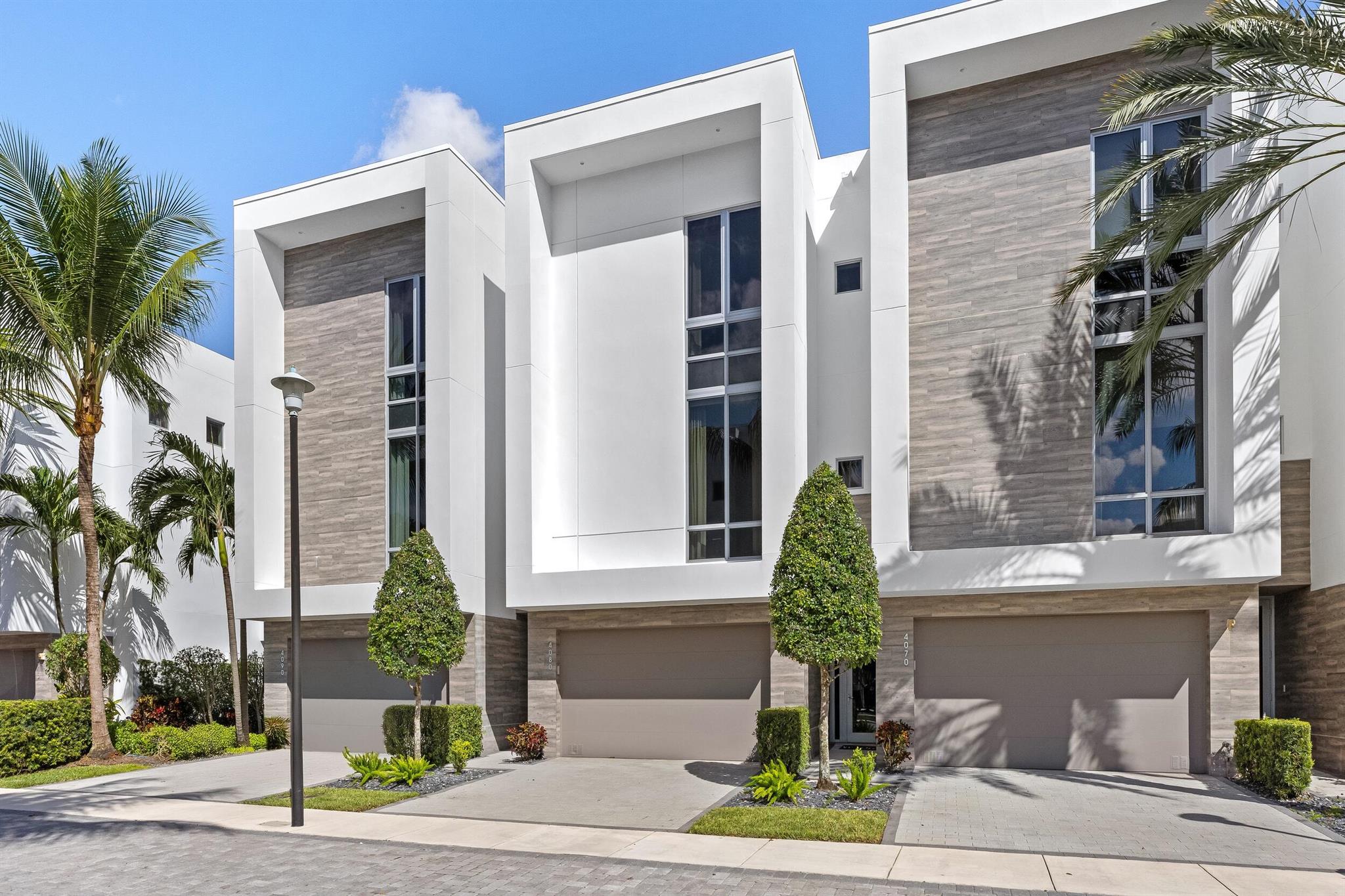 MODERNE BOCA - Residential