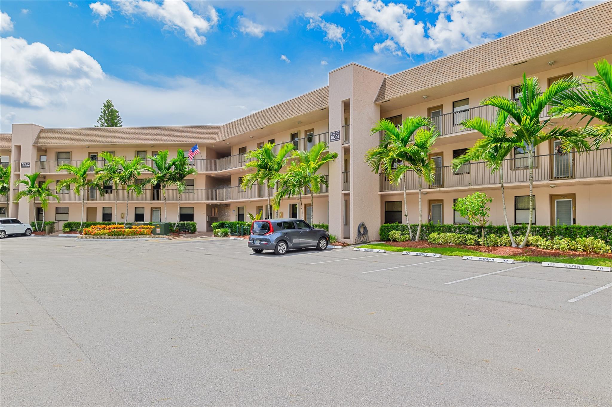 Explore this delightful first-floor unit, boasting two bedrooms and two bathrooms, with beautiful lake views. This unit includes a washer and dryer for your convenience. Ideally situated within walking distance of various amenities, it offers both comfort and an active lifestyle, perfect for your golden years.
Community amenities include access to a courtesy bus, golf and tennis facilities, a state-of-the-art fitness center, as well as both indoor and outdoor pools. Participate in a range of social events and activities tailored specifically for residents. No rentals. No Pets. This is a 55+ Community.