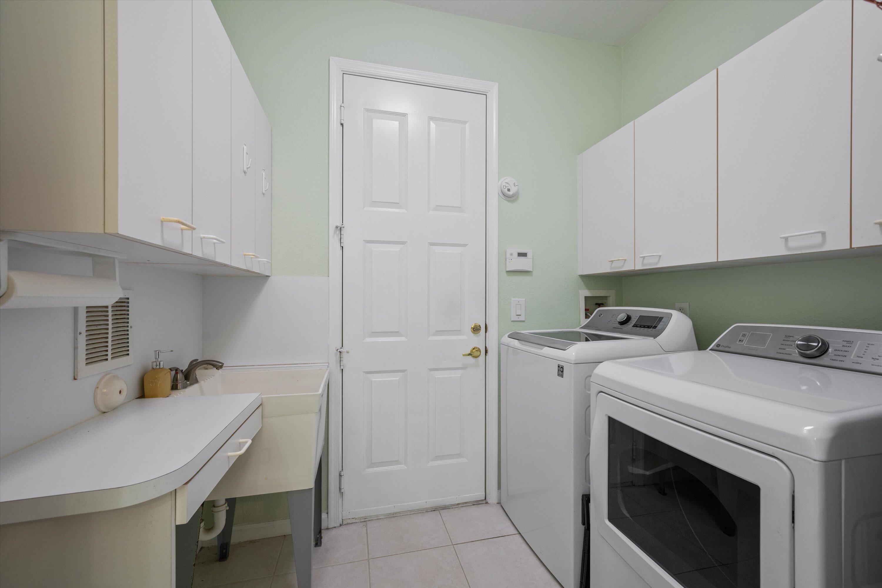 BAYWINDS - Residential