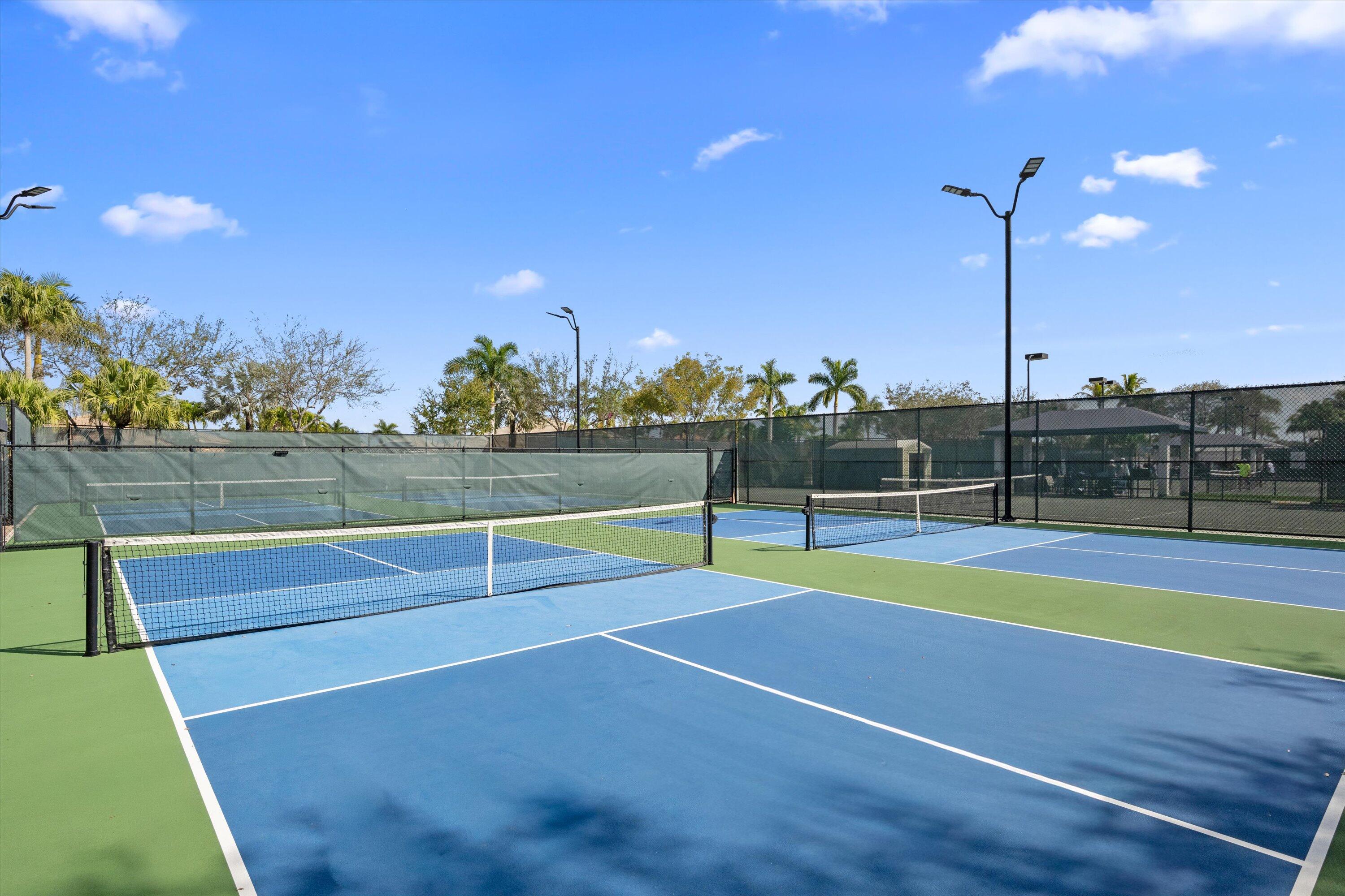 BAYWINDS - Residential