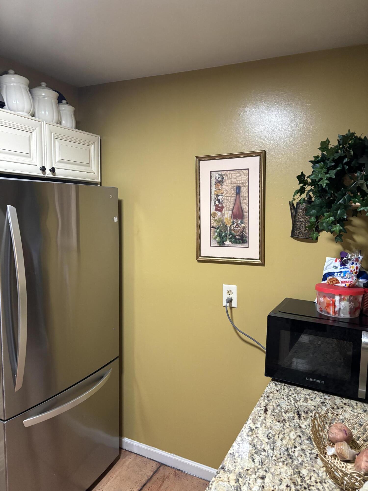 9810 Pineapple Tree Drive 205