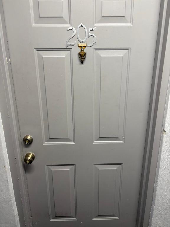 9810 Pineapple Tree Drive 205