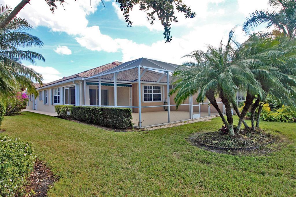 DOUBLE TREE,Lost Lake - Residential