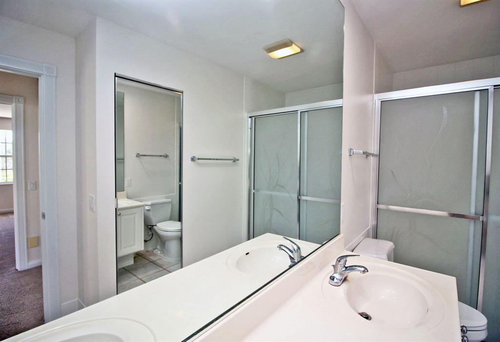 DOUBLE TREE,Lost Lake - Residential