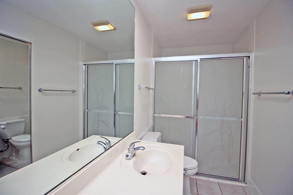 DOUBLE TREE,Lost Lake - Residential