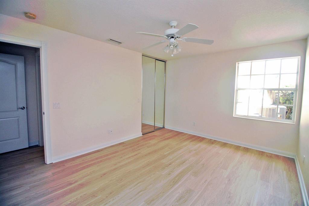 DOUBLE TREE,Lost Lake - Residential