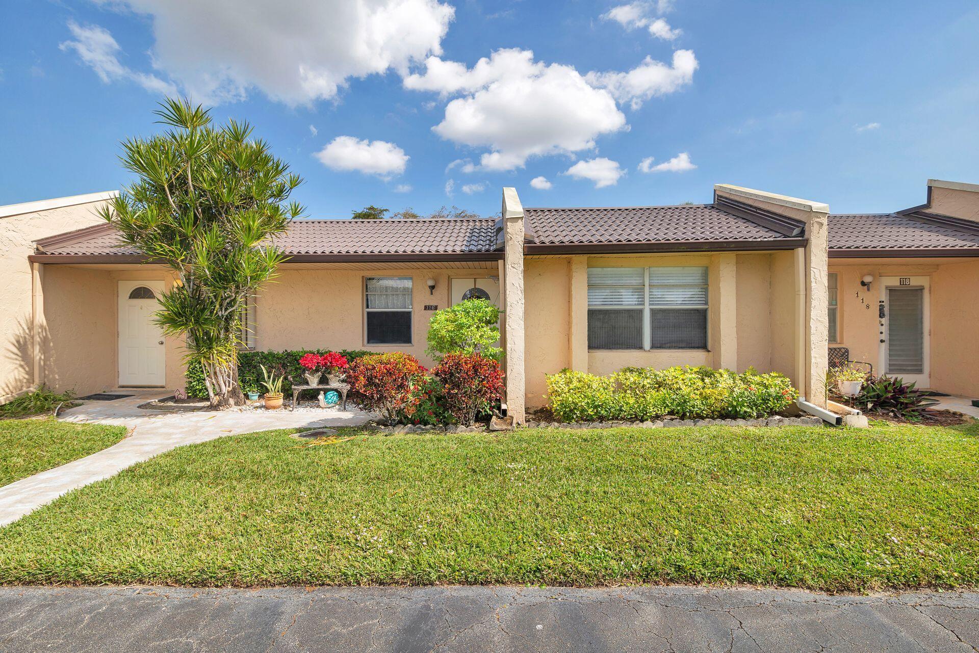 116 Golden Lakes Boulevard