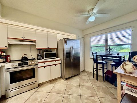 Condominium in Pembroke Pines FL 1401 128th Terrace Ter 1.jpg