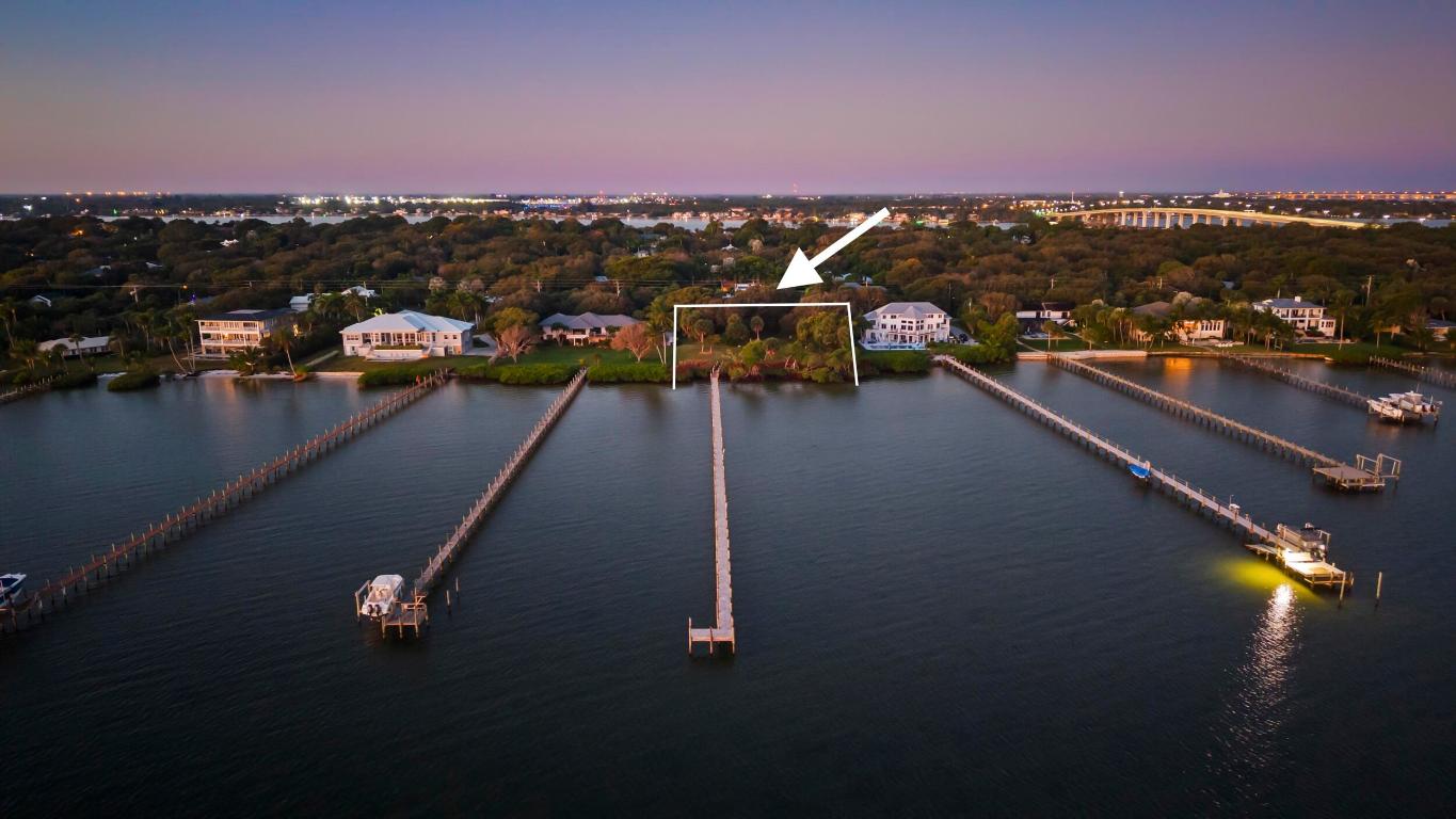 36 S Sewalls Point Road