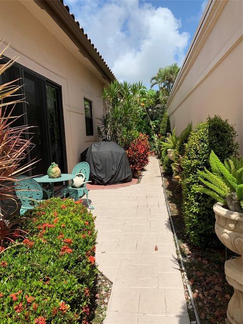 A home in Deerfield Beach