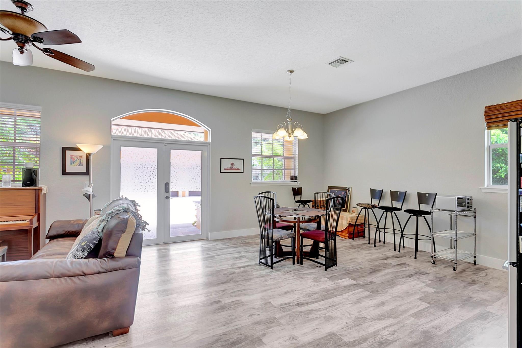 Acreage & Unrec - Residential