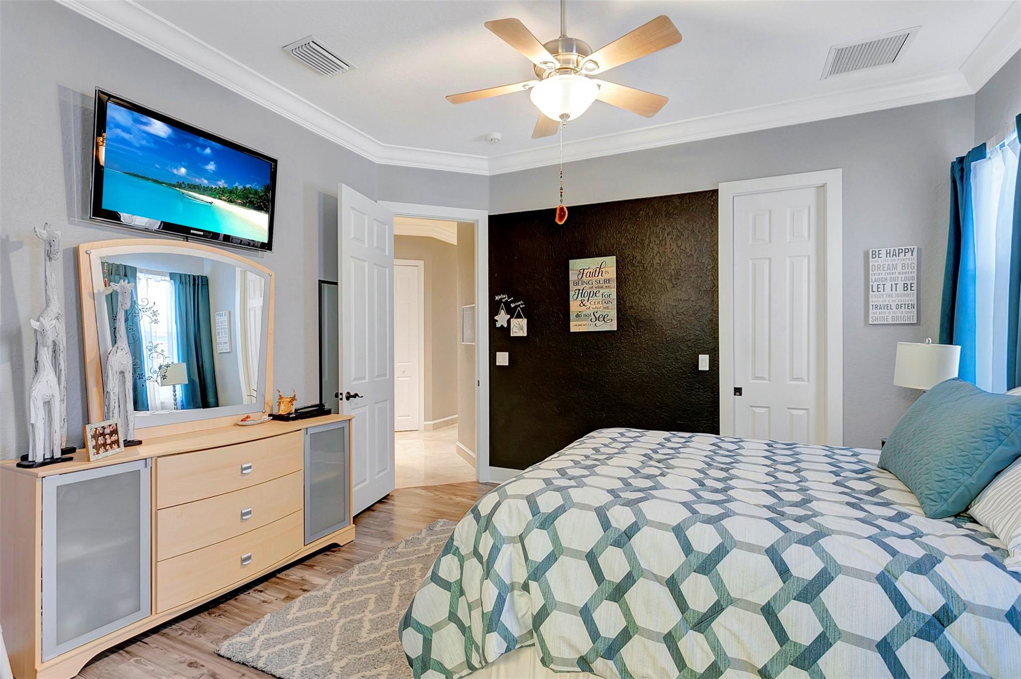 Acreage & Unrec - Residential