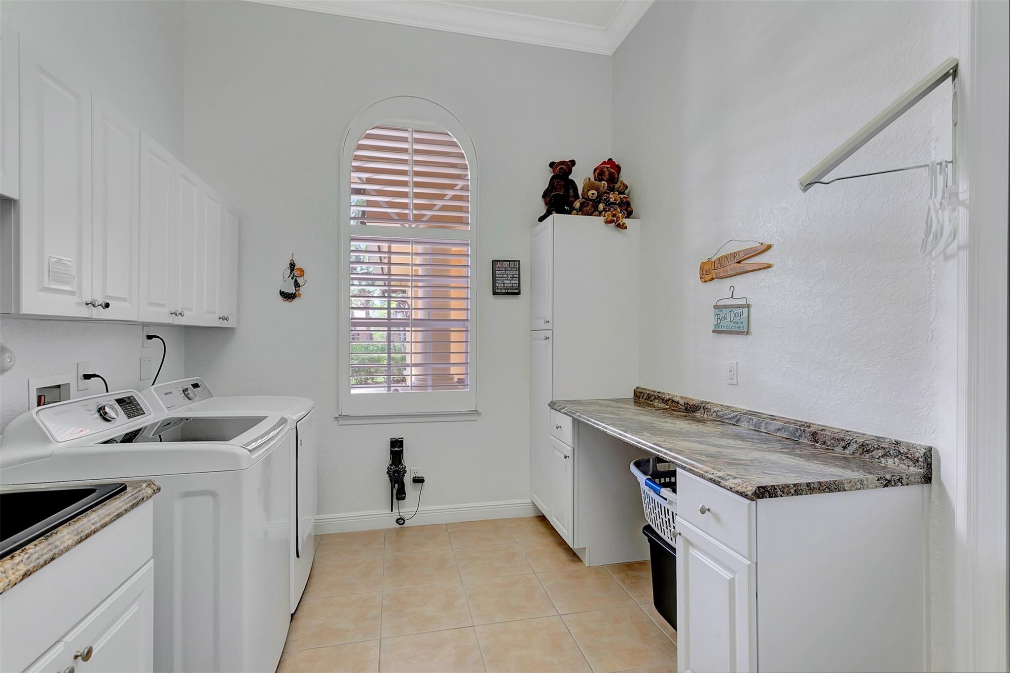 Acreage & Unrec - Residential