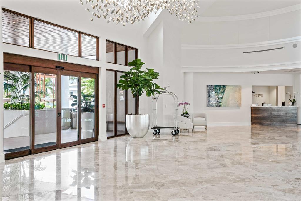 ADMIRALS COVE - Residential