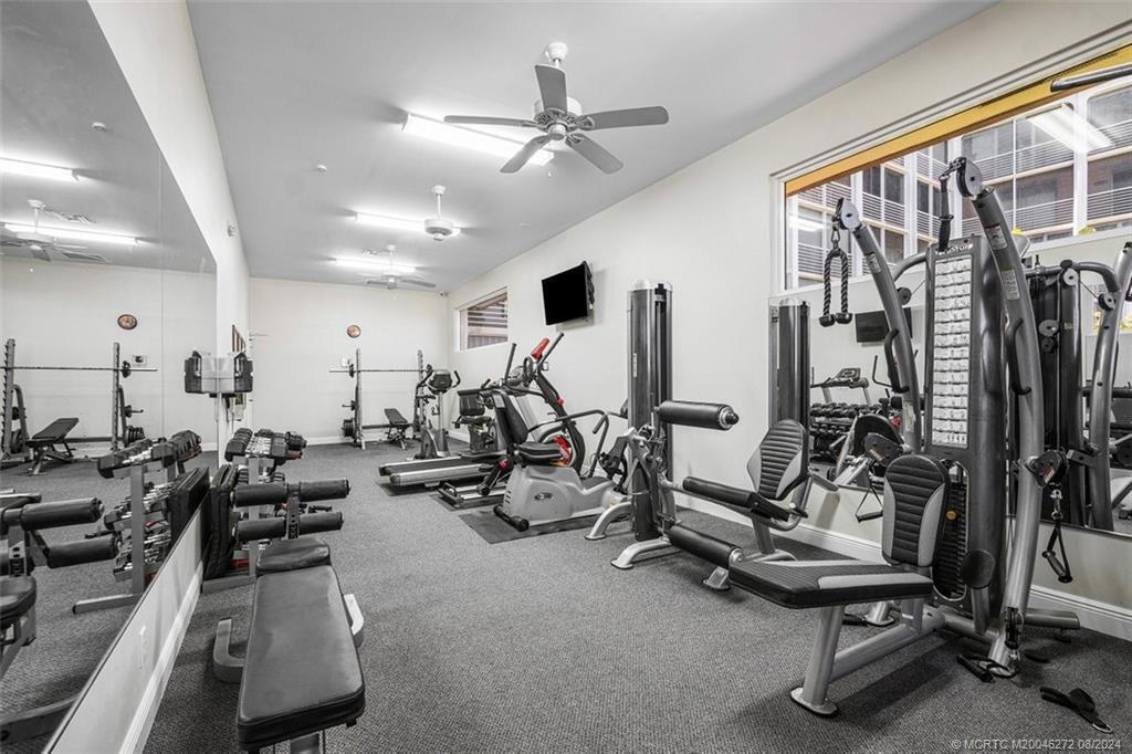 PARADISE HARBOUR CONDO - Residential