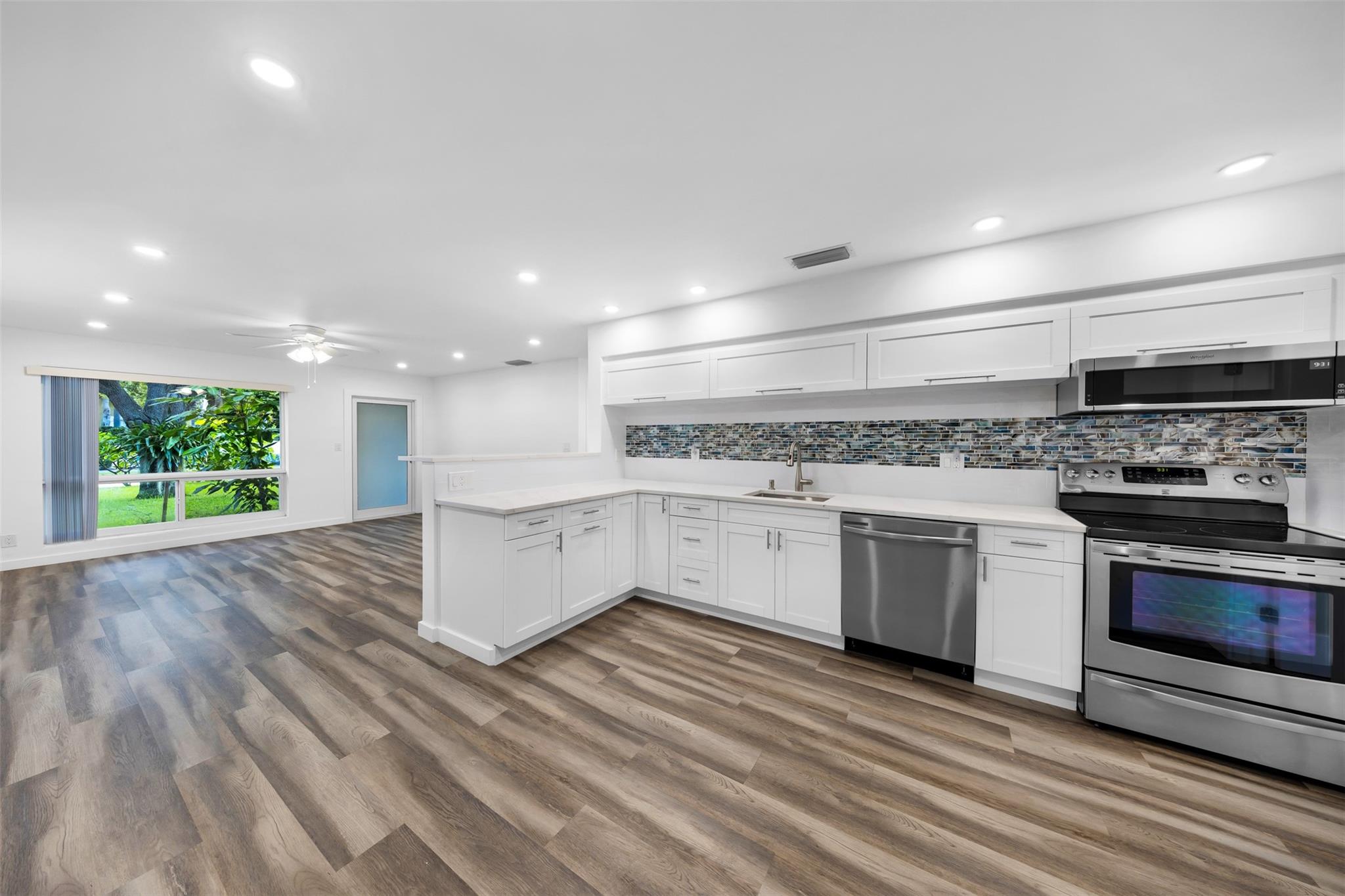 3433 NE 13th Ave