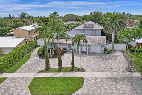 A home in Deerfield Beach