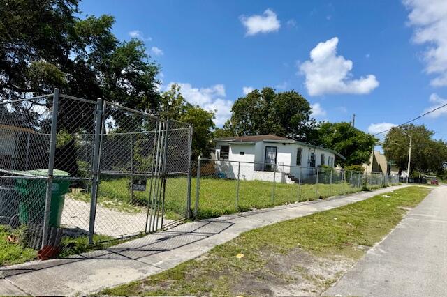 OAKLAND PARK - Residential