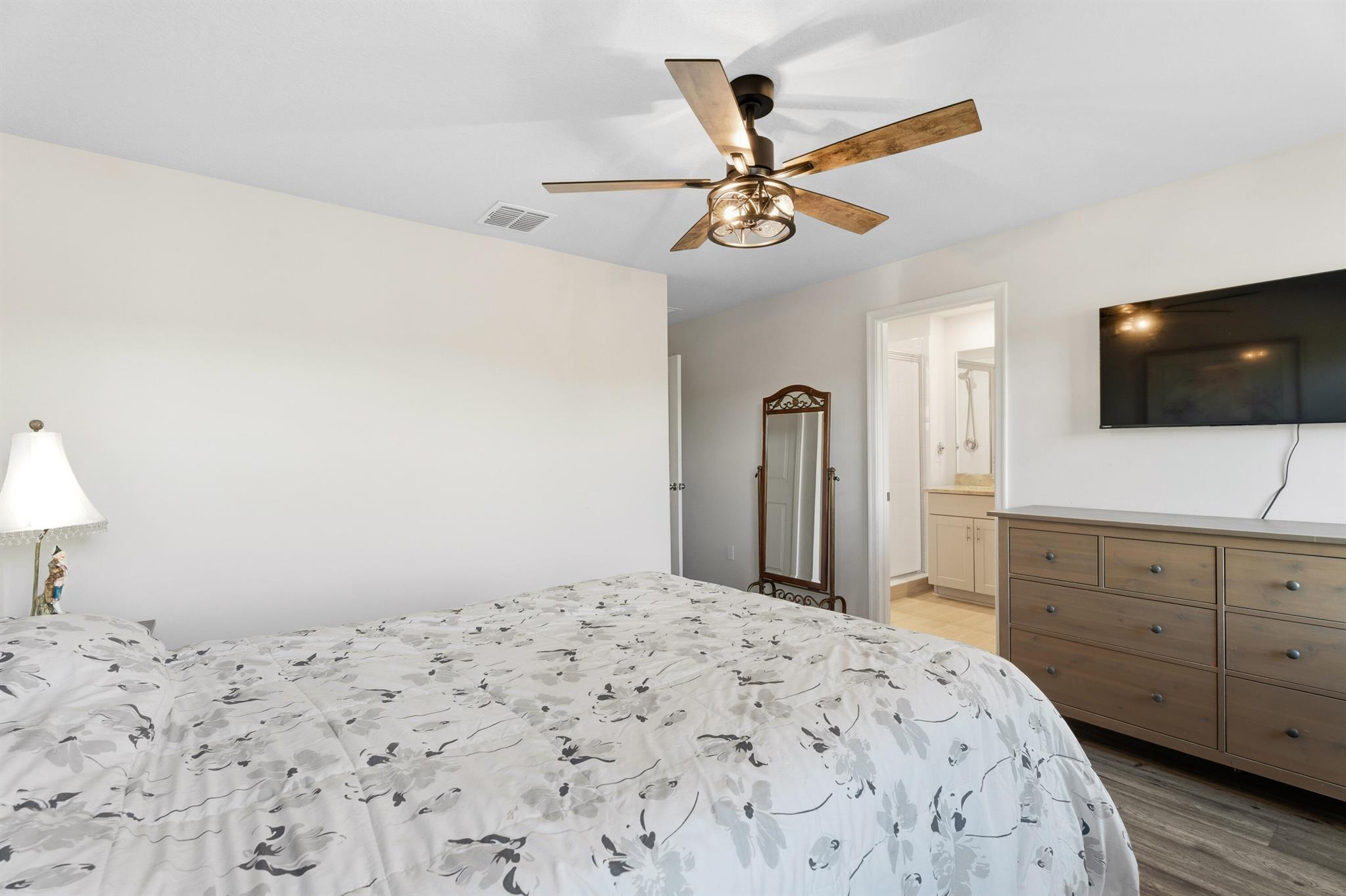 TRILLIUM - Residential