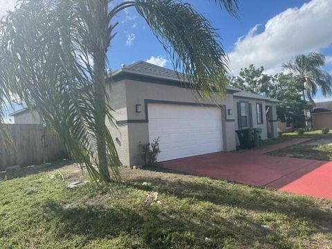 A home in Port St Lucie