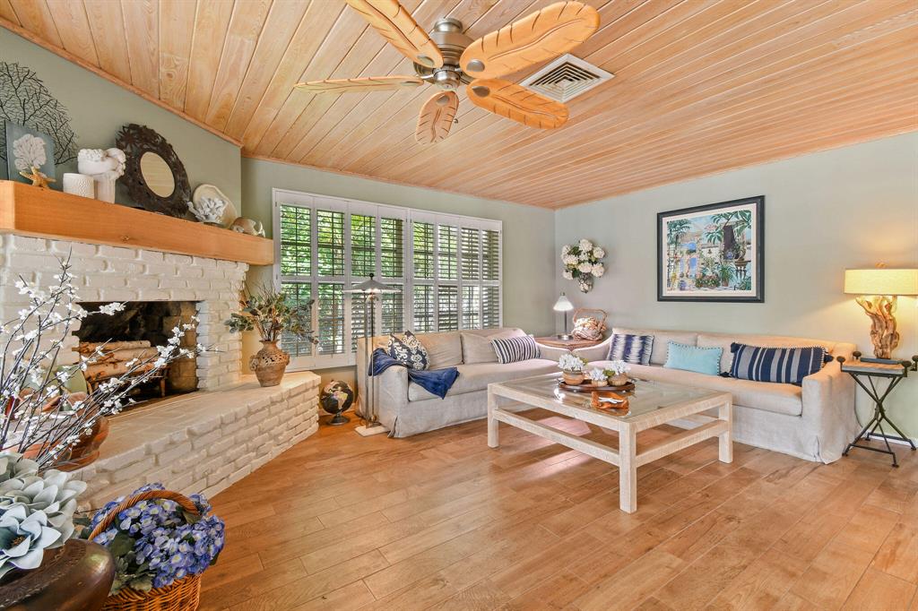 Village of North Palm Bea - Residential