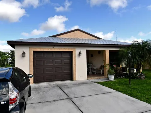 7 Golf Drive, Port St Lucie, FL 34952 - MLS#: R11057447