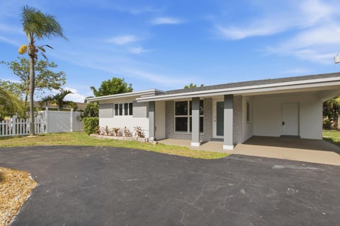 Tiny photo for 401 SE 1st Avenue, Pompano Beach, FL 33060 (MLS # B26050918)