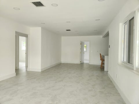 Tiny photo for 401 SE 1st Avenue, Pompano Beach, FL 33060 (MLS # B26050918)
