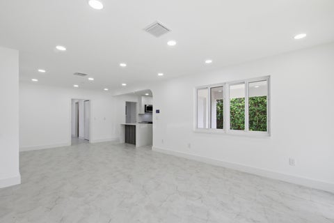 Tiny photo for 401 SE 1st Avenue, Pompano Beach, FL 33060 (MLS # B26050918)