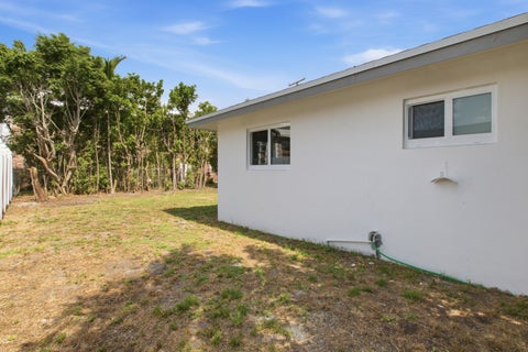 Tiny photo for 401 SE 1st Avenue, Pompano Beach, FL 33060 (MLS # B26050918)