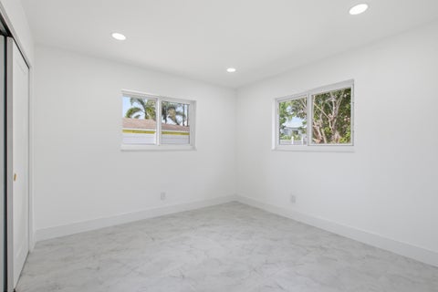 Tiny photo for 401 SE 1st Avenue, Pompano Beach, FL 33060 (MLS # B26050918)